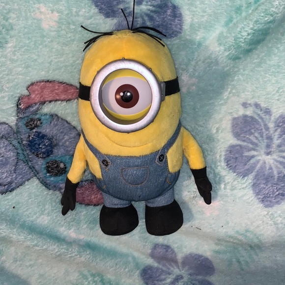 Despicable Me Minion Stuffed Animal Plushie universal - Picture 1 of 5